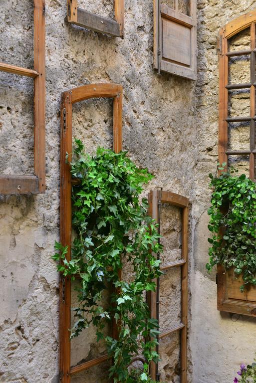 Rue Galilee Bed & Breakfast Марсилан Екстериор снимка