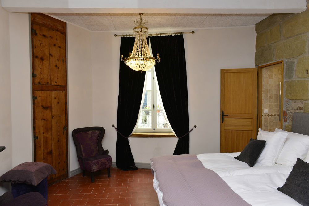Rue Galilee Bed & Breakfast Марсилан Екстериор снимка