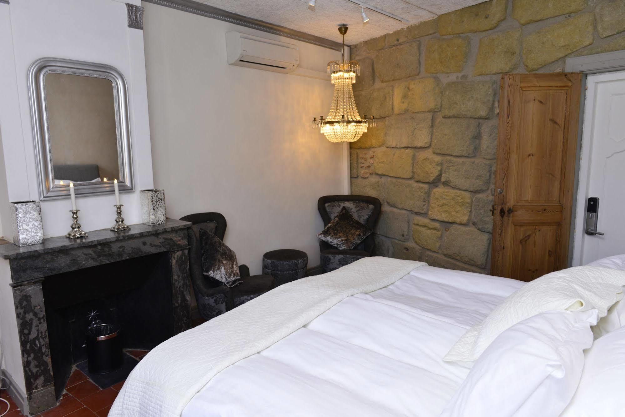 Rue Galilee Bed & Breakfast Марсилан Екстериор снимка
