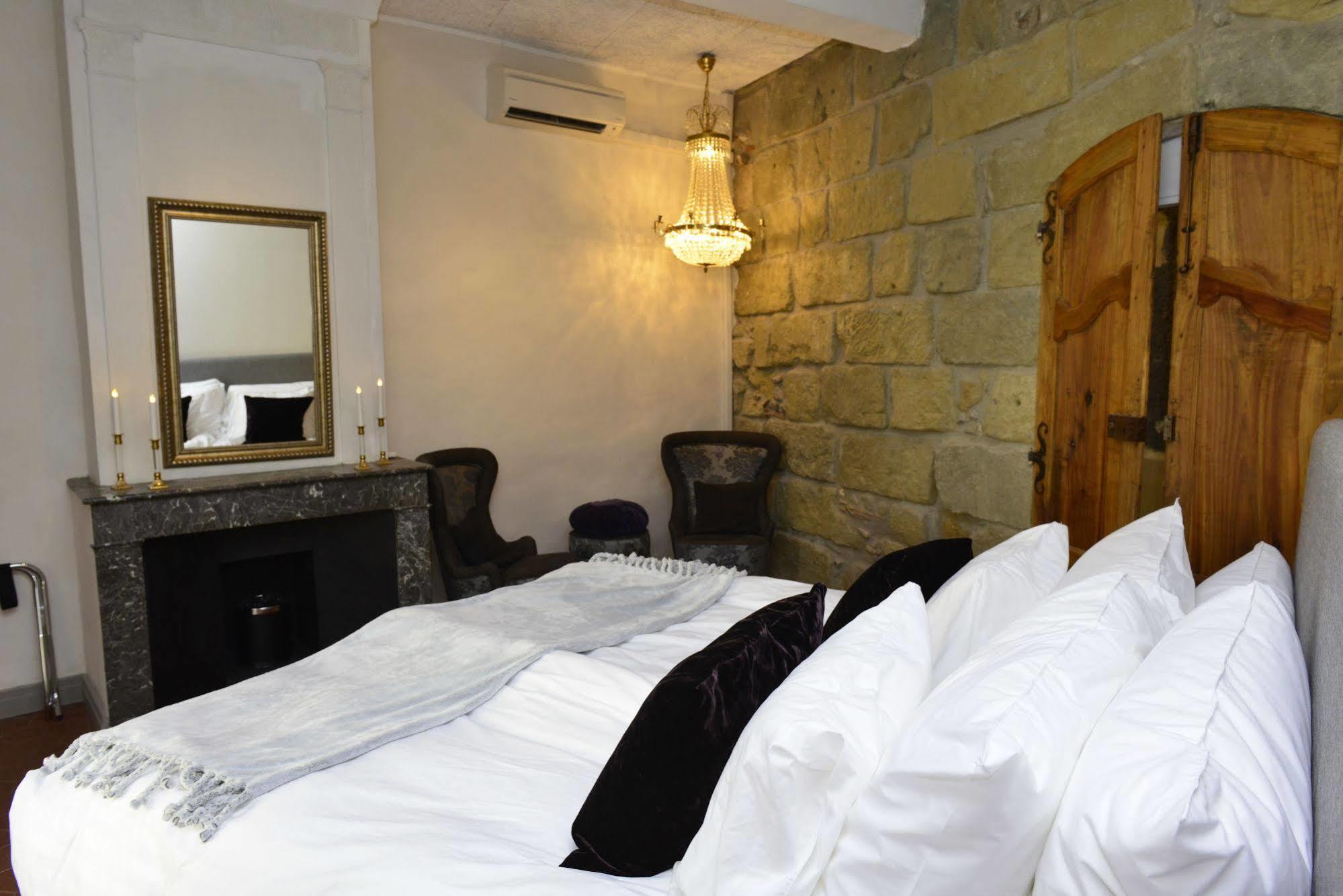 Rue Galilee Bed & Breakfast Марсилан Екстериор снимка