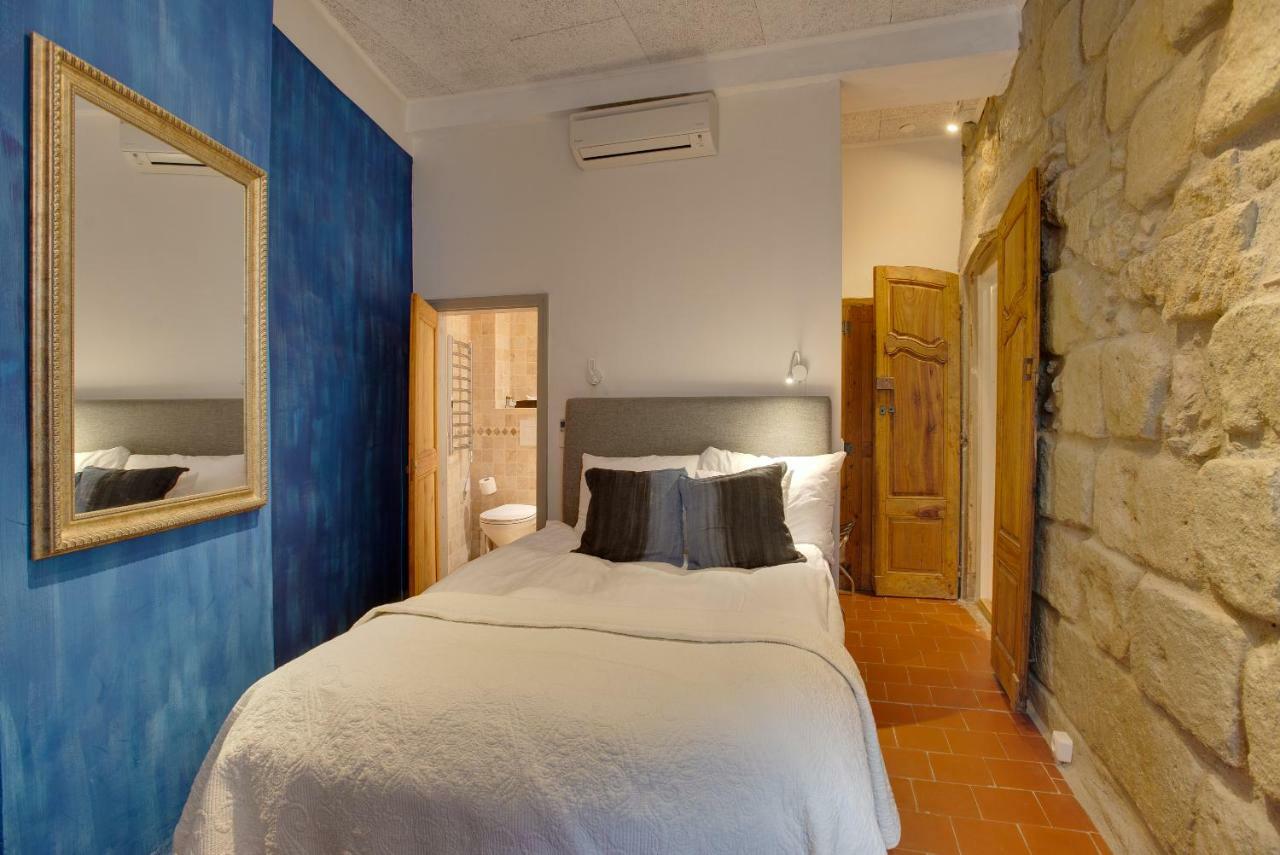 Rue Galilee Bed & Breakfast Марсилан Екстериор снимка