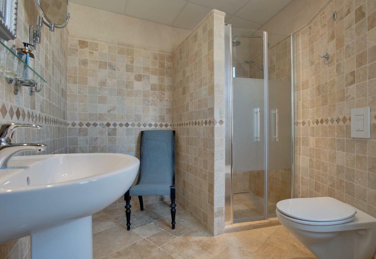 Rue Galilee Bed & Breakfast Марсилан Екстериор снимка