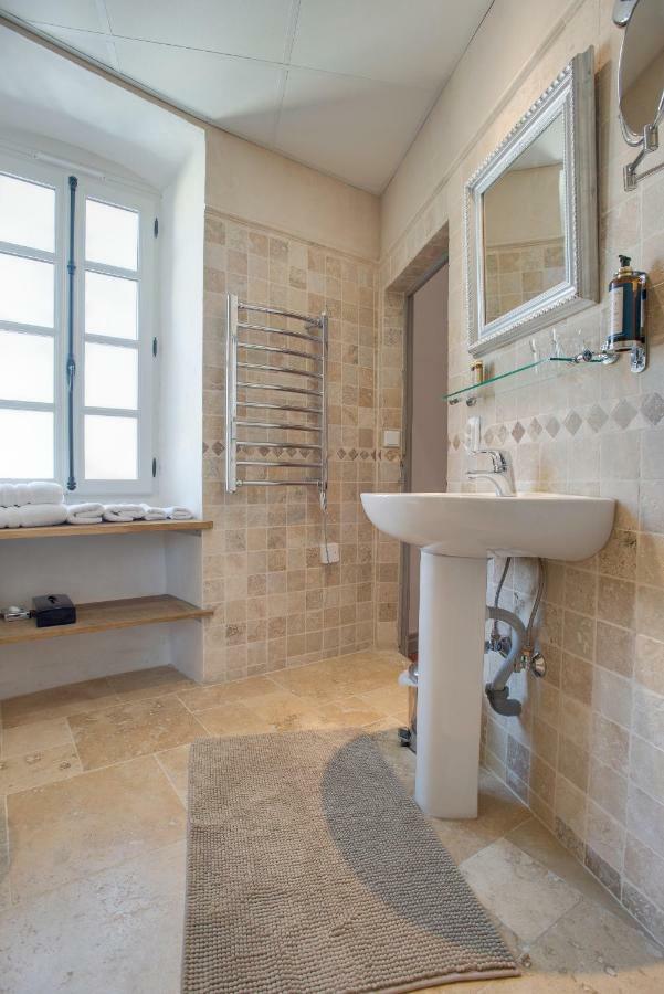 Rue Galilee Bed & Breakfast Марсилан Екстериор снимка