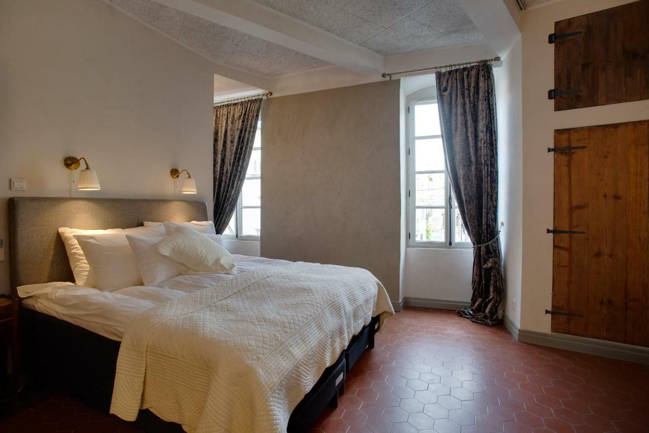 Rue Galilee Bed & Breakfast Марсилан Екстериор снимка
